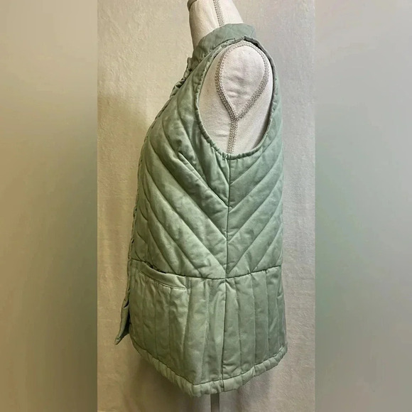 Christopher & Banks quilted button up vest women’s size S - Picture 5 of 12